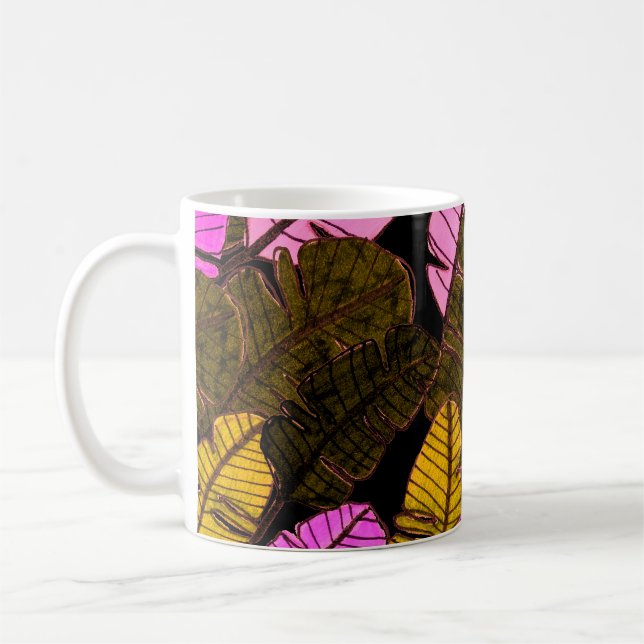 Seamless pattern with hand drawn tropical leaves.  kaffemugg (Vänster)