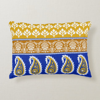Seamless traditional indian paisley border prydnadskudde