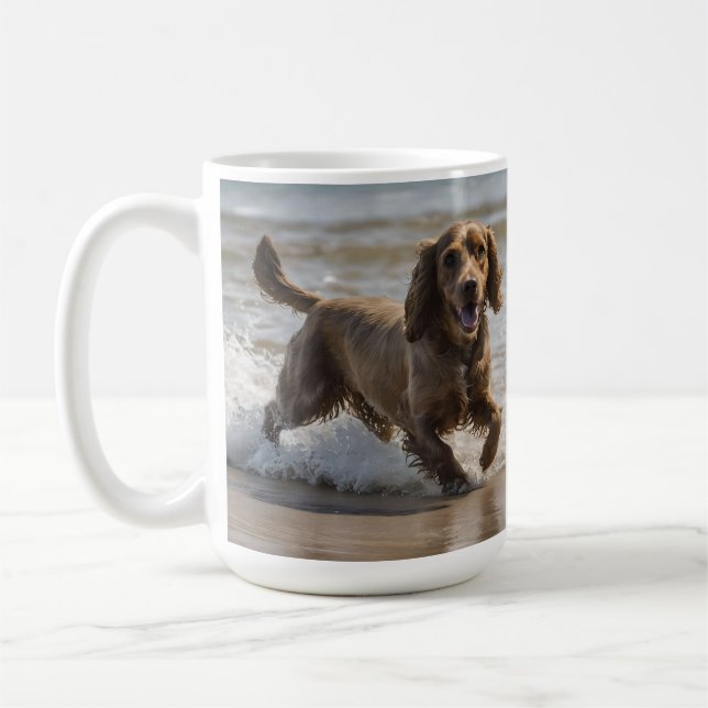 "Seaside Roligt: A Cocker Spain Play in Ocean Kaffemugg (Vänster)