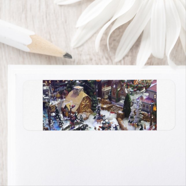 Seasons Greetings From our Village to Yours Returadress Etikett (Insitu)