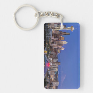 Seattle, Downtown och Mt. Rainier i skymningen