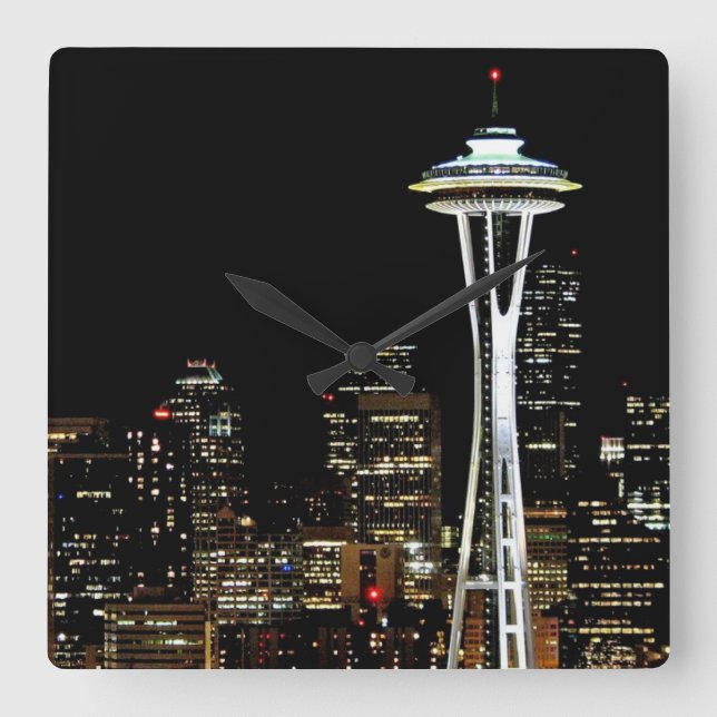 Seattle horisont på natten, med utrymmevisaren fyrkantig klocka (Framsida)