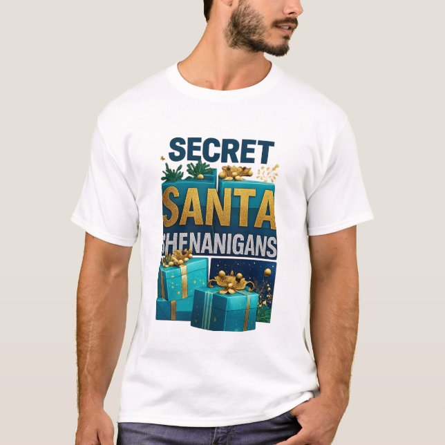 Secret Santa Shenanigans: The Ultimate Gift Exchan T Shirt (Framsida)