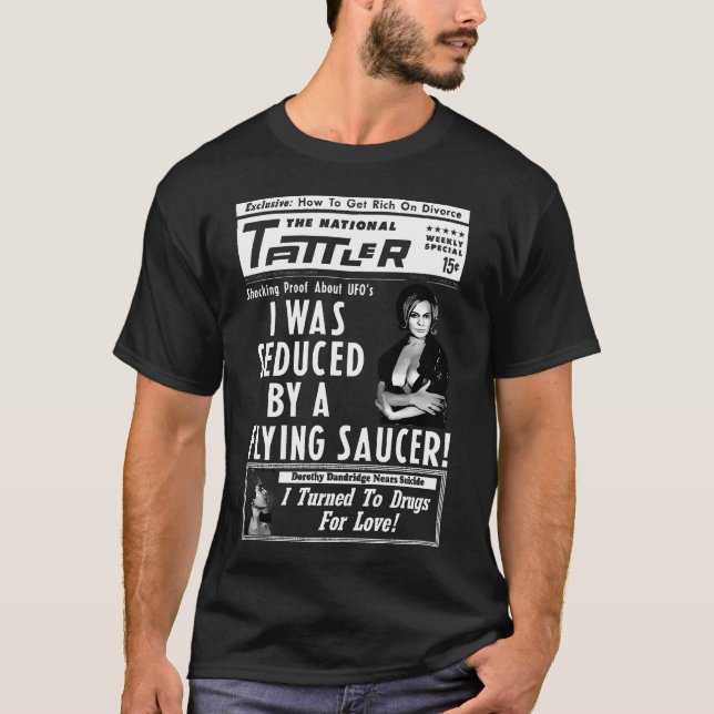 Seducerad av en Ufo T Shirt (Framsida)