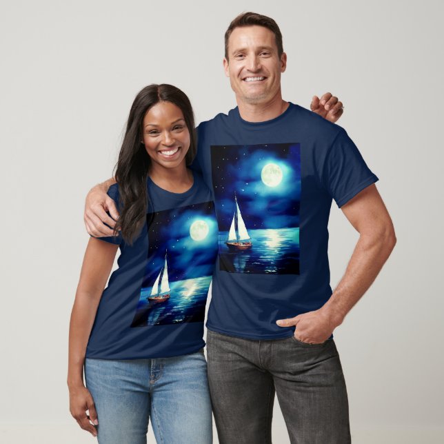 Segelbåt under full maskin t shirt (Unisex)