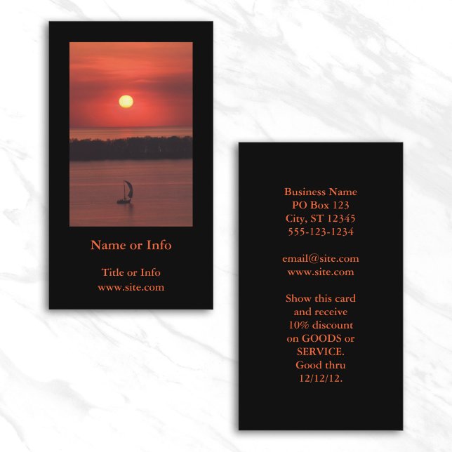 Segelbåt vid solnedgångsfoto visitkort (Sailboat at Sunset Photo Business Card)