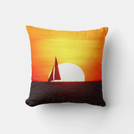 Segelbåt vid Sunset Kudde