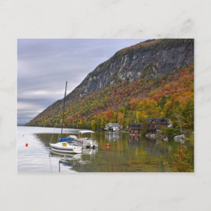 Segelbåtar i vila på Sjö Willoughby, Vermont Vykort