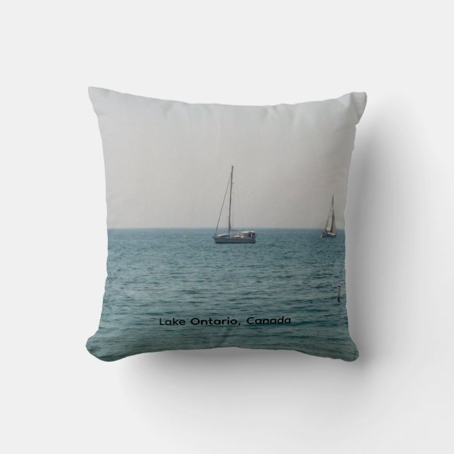 Segelbåtar på Lake Ontario  Kudde (Framsida)
