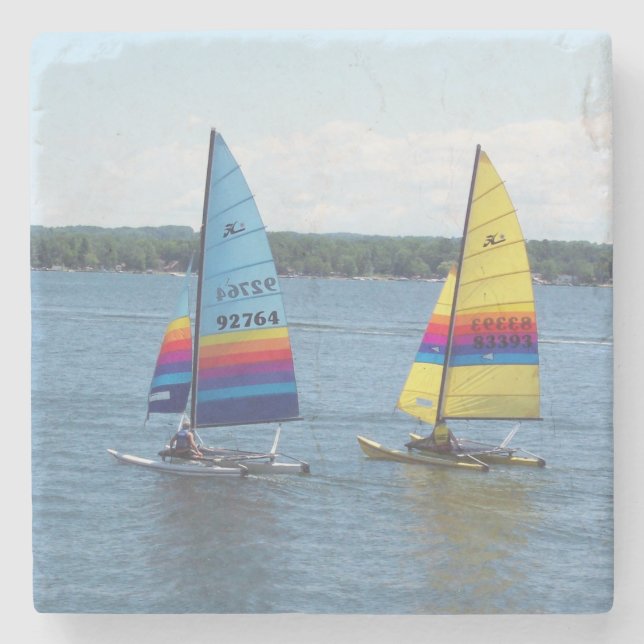 Segelbåtar vid Silver Sjö Stenunderlägg (Framsidan)