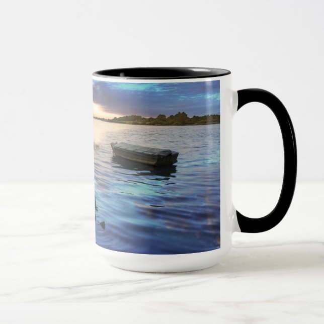Segelbåtreflexion från solnedgången mugg (Höger)