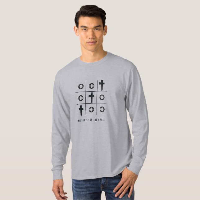 Segern är i Kor Tic Tac Toe Christian T Shirt (Hel framsida)