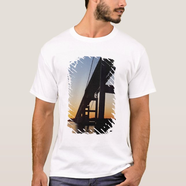 Segling och lämnar Newport Rhode Island T Shirt (Framsida)