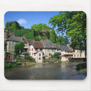 Segur-le-Chateau i frankrikemousepad Musmatta
