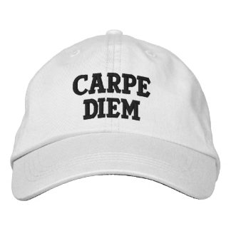 "Seize the Day" Carpe Diem (latin) Broderad Keps