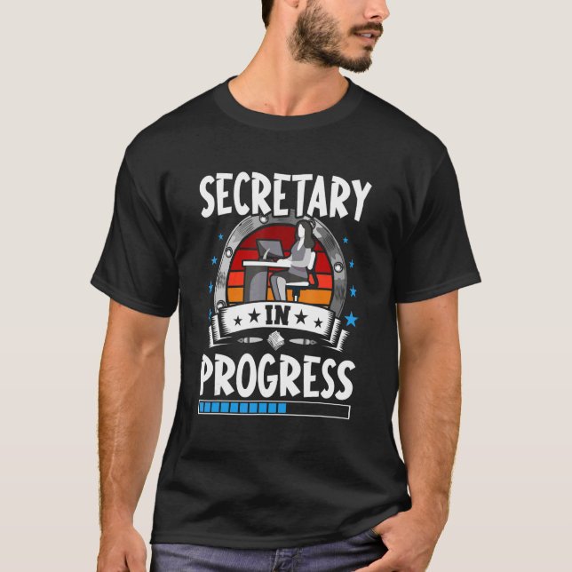 Sekreterare i Progress Trainee Student T Shirt (Framsida)