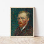 Self-Porträtt | Vincent van Gogh Poster<br><div class="desc">Självaste Porträtt (1887) av den nederländske postimponerande konstnären Vincent Van Gogh. 1886 flyttat Van Gogh till Paris, där han skapade minst 24 självporträtt under sin tvååriga vistelse. Han hade studerat pointillismens teknik, men tillämpat märkena på sitt eget unika sätt. Det tätt dabbade borsten och det intensiva färg blev ett kännetecken...</div>