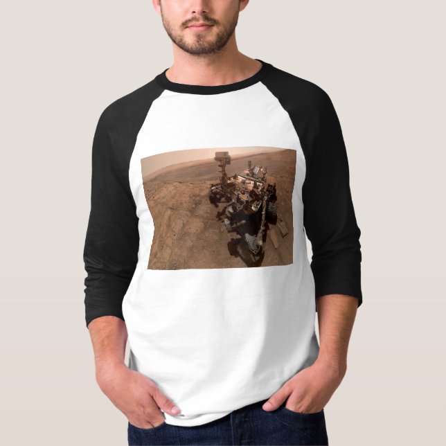 Selfie av Mars Curiosity Röd Marslandskap T Shirt (Framsida)