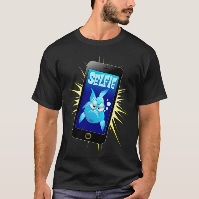 Selfie Grumpy Fish Cartoon på smartphone T Shirt (Framsida)