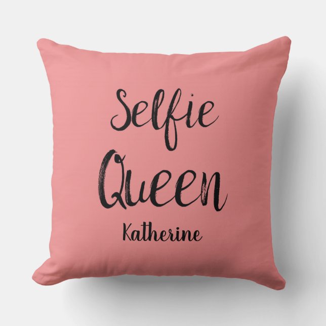 Selfie Queen Namn Personlig Coral Orange Kudde (Framsida)