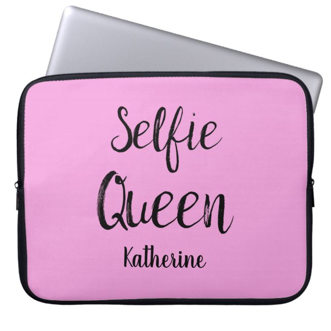 Selfie Queen Namn Personlig Rosa Laptop Fodral (Framsidan)