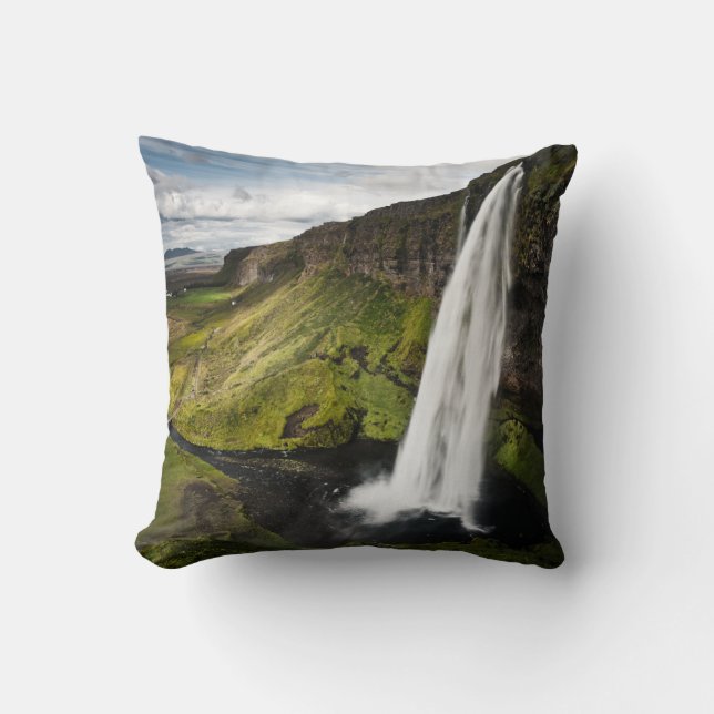 Seljalandsfoss Waterfall | ISLAND Kudde (Framsida)