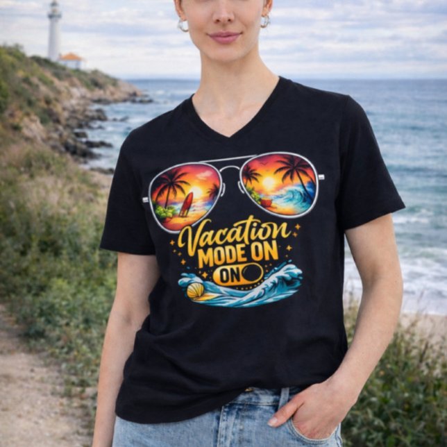 Semesterläge På strandsemester V-ringad t-shirt (Skapare uppladdad)