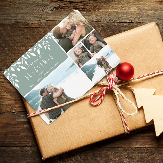 Semesterpresentkort för kollage med räkning av väl julkort (Counting Our Blessings Holiday Photo Collage Card)