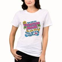 Semesterstämning – Motivationssommar Typo T-Shirt
