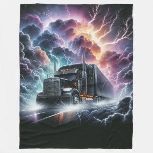 Semi Lastbil i en Vibrant Lighfall Storm Fleecefilt