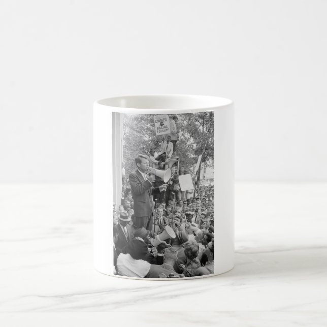 Sen Robert Kennedy Campaigning för USA:s president Kaffemugg (Center)