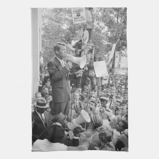 Sen Robert Kennedy Campaigning för USA:s president Kökshandduk (Vertikal)