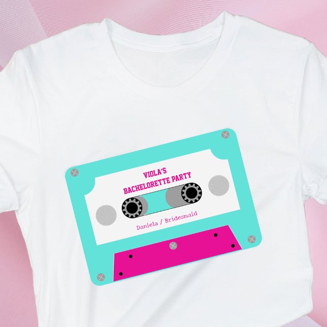 Senaste Disco-kassettbands Rosa och turkos Retro T Shirt (last disco cassette tape bachelorette party shirt retro pink and turquoise silver disco ball)