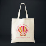 Senaste sammandrabbningen på partiet Kusten Beach  Tygkasse<br><div class="desc">Hände till er party-anda i stil med vår sista toast på Kusten Beach Bachelorette-partiet Tote Bag, det ultimata tillbehör till en solig flickas flyktväg. Med en djärv och lekfull säsongsdesign i pulserande rosa, orange och gult fångas roligten upp, en levande vibe från en sida vid firande. Spaciös, robust och helt...</div>