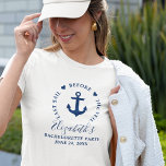 Senaste segeln inför Veil Bachelorette-partiet T Shirt<br><div class="desc">Senaste segelfartyget inför Veil Nautical Bachelorette Party Anchor Hearts Navy Blue and White T-Shirt</div>