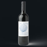 Senaste skymten på Kusten Vinflaska Etikett<br><div class="desc">Pressa upp flaskor för det sista firande med vår sista popup på vin-etiketterna i Kusten! Med roligt, kustinspirerad design, förvandlar dessa skal- och pipetiketter omedelbart till vin flaska till en högdager i party. Perfekt för tost, presenter eller fotopuffar med bridstammen - sip i stil och gör det till helg att...</div>