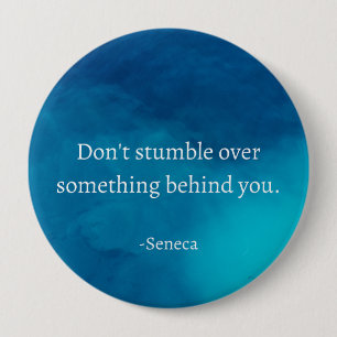 Seneca: Fokus Forward, Stumble on Past Knapp