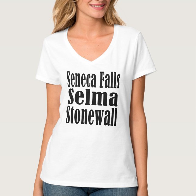 SenecanedgångSelma Stonewall V-Nacke T-tröja T Shirt (Framsida)