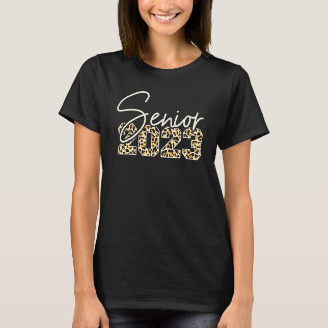 Senior 2023 Leopard Print T Shirt (Framsida)
