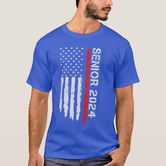 Senior 2024 American Flag Graduation Class Of 2024 T Shirt (Framsida)