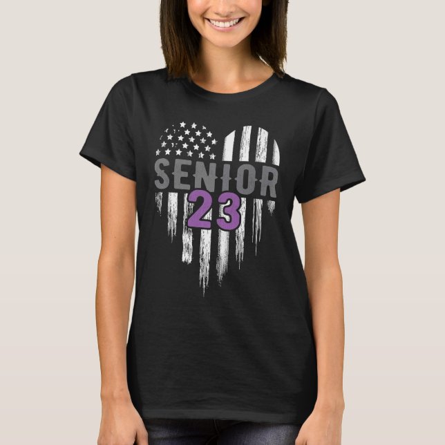Senior 23 2023 Studenten Student American Flagga H T Shirt (Framsida)