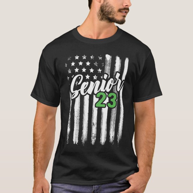 Senior 23 2023 Studenten Student American Flagga U T Shirt (Framsida)