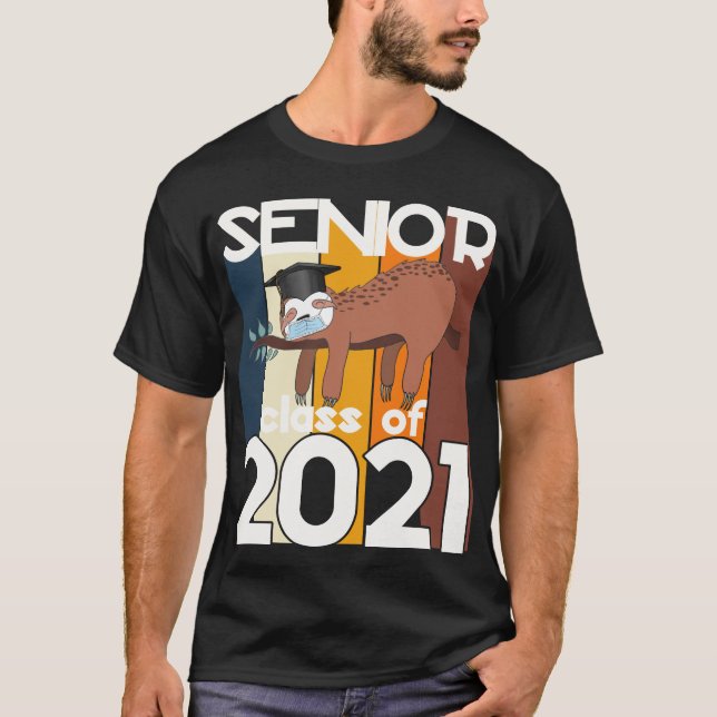 Senior Class of 2021 Sloth Quarantine Studenten T Shirt (Framsida)