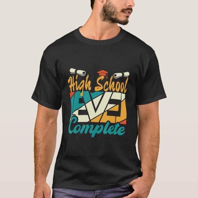 Senior Gamer 2023 High School Level Complete 2023  T Shirt (Framsida)