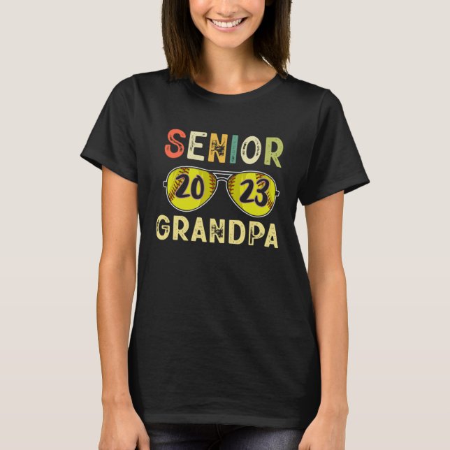 Senior Grandpa 2023 Cool Proud Softball Senior Gra T Shirt (Framsida)