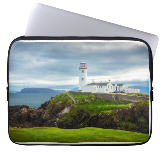Sentinel of the Atlantic – Fanad Head Laptop Fodral (Framsidan)