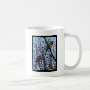 Sentinels Blue Jay och Cardinal av Lee Hiller Kaffemugg