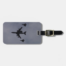 Sentry eskorterad av Typhoons Bagagebricka