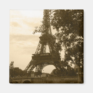 Sepia Eiffel Torn Magnet