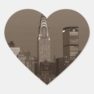 Sepia New York City Skyline Hjärtformat Klistermärke